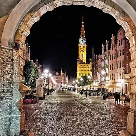 Arkady Old Town 아파트